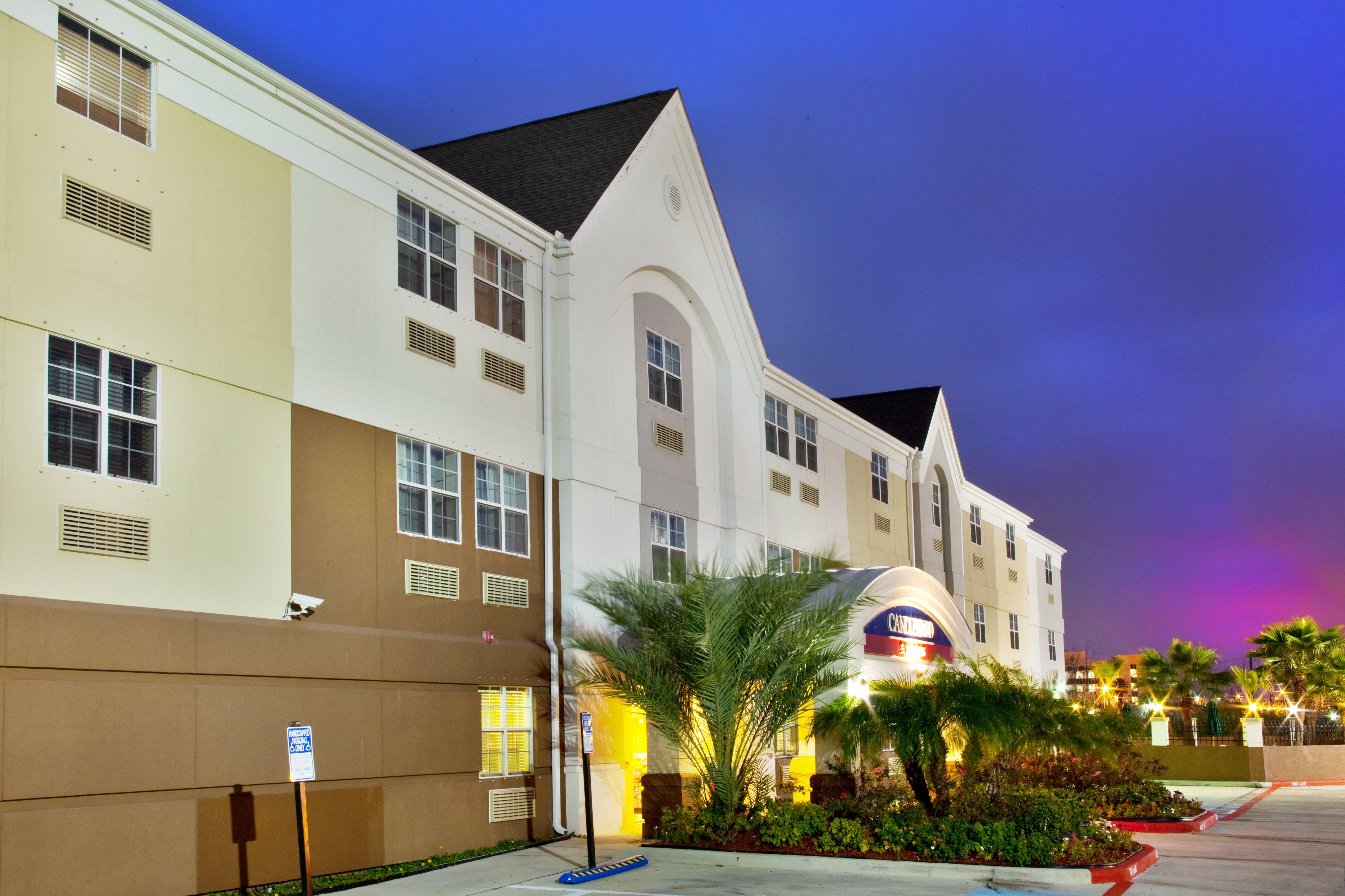 Candlewood Suites Galveston By Ihg Экстерьер фото