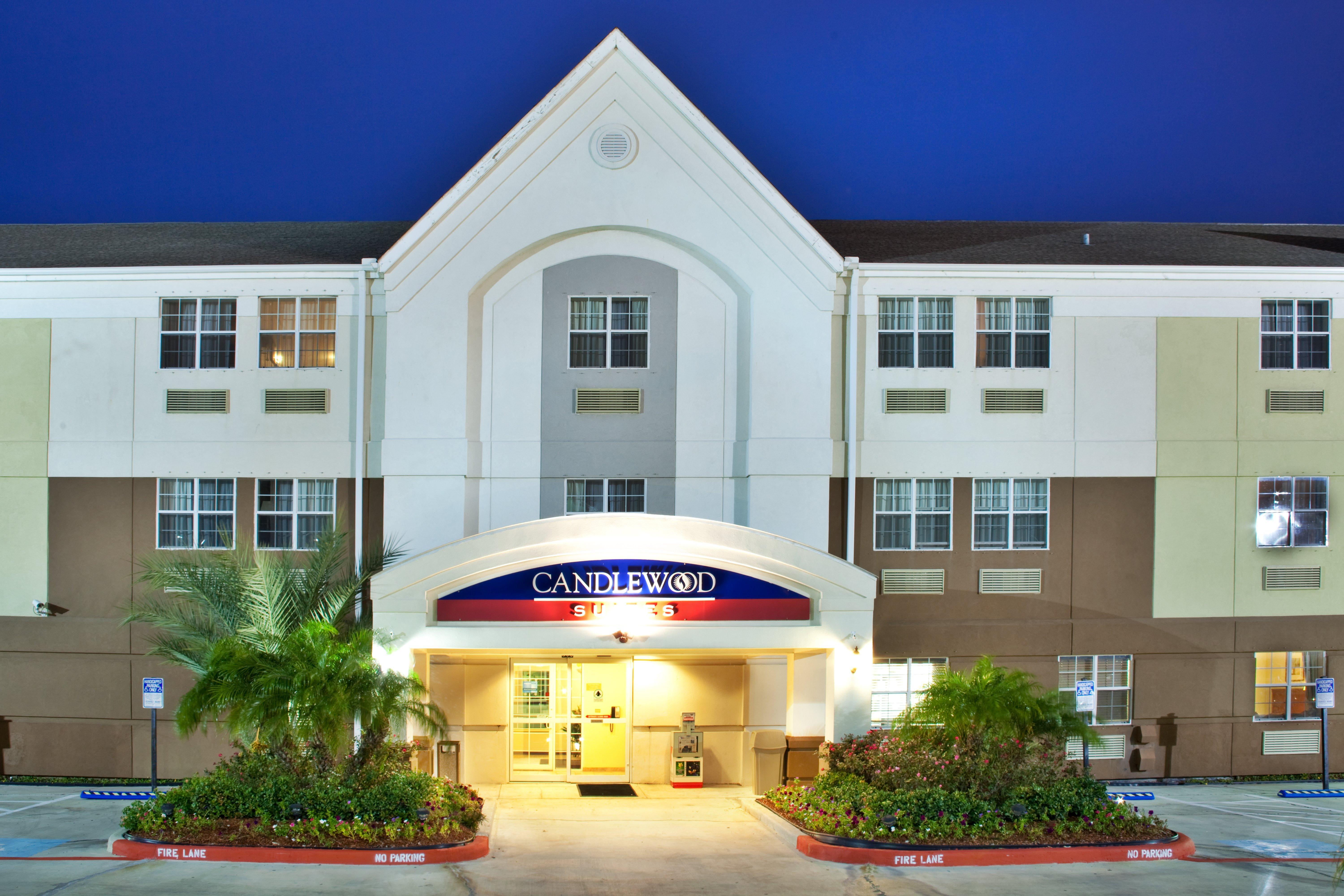 Candlewood Suites Galveston By Ihg Экстерьер фото