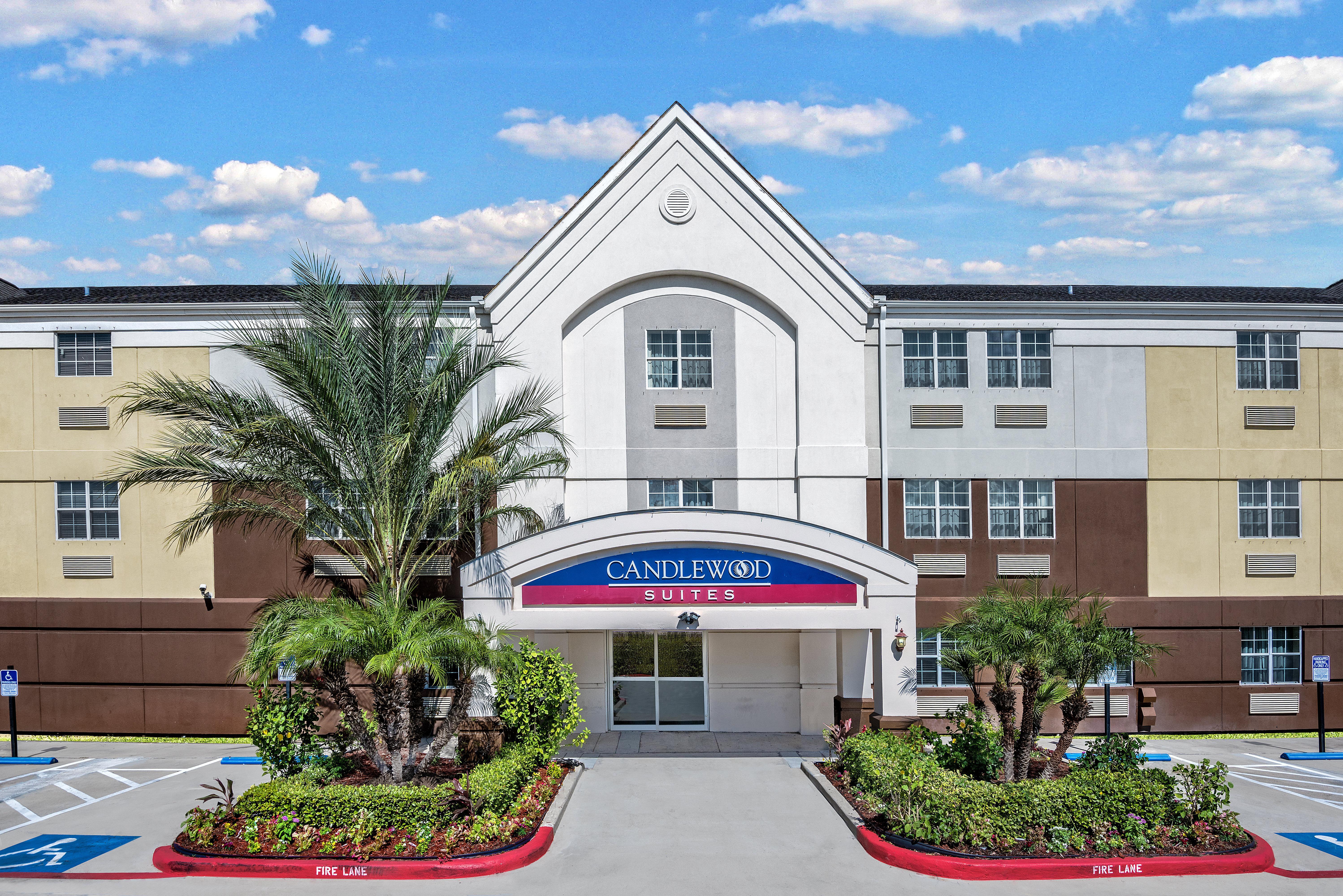 Candlewood Suites Galveston By Ihg Экстерьер фото